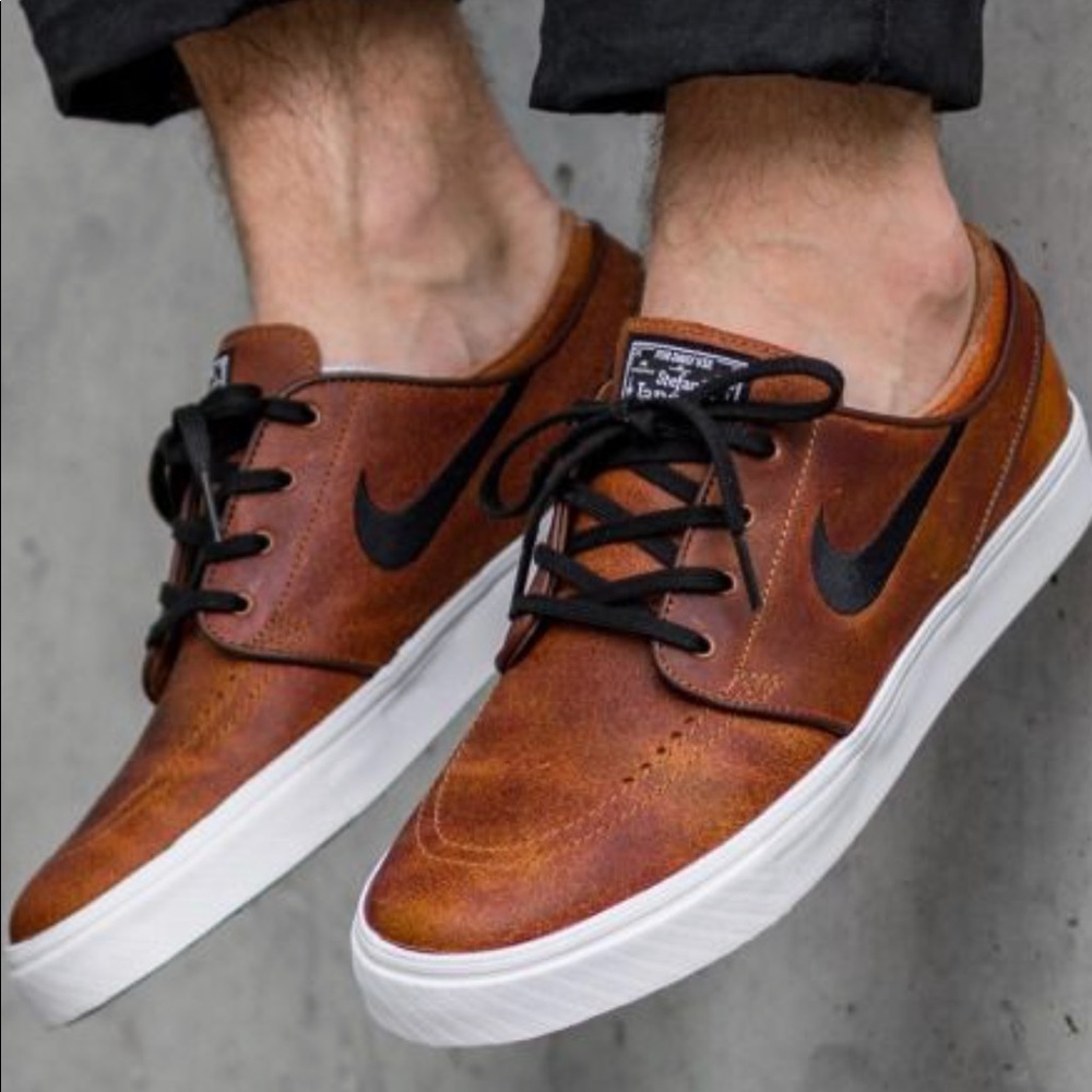 ISO: Nike Zoom Stefan Janoski Elite Ale Brown